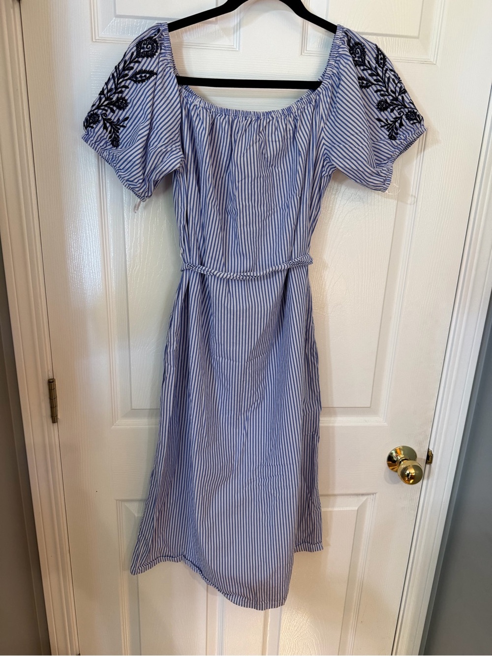 Who What Wear Blue and White Striped Embroidered Puff-Sleeve Midi Dress